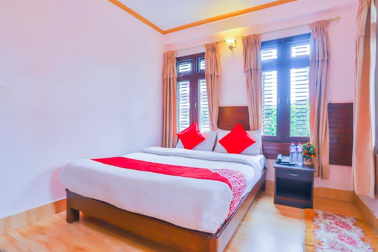 Hotel Alpine Villa Pokhara Exterior foto